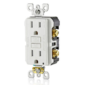15 A self-test TR GFCI outlet